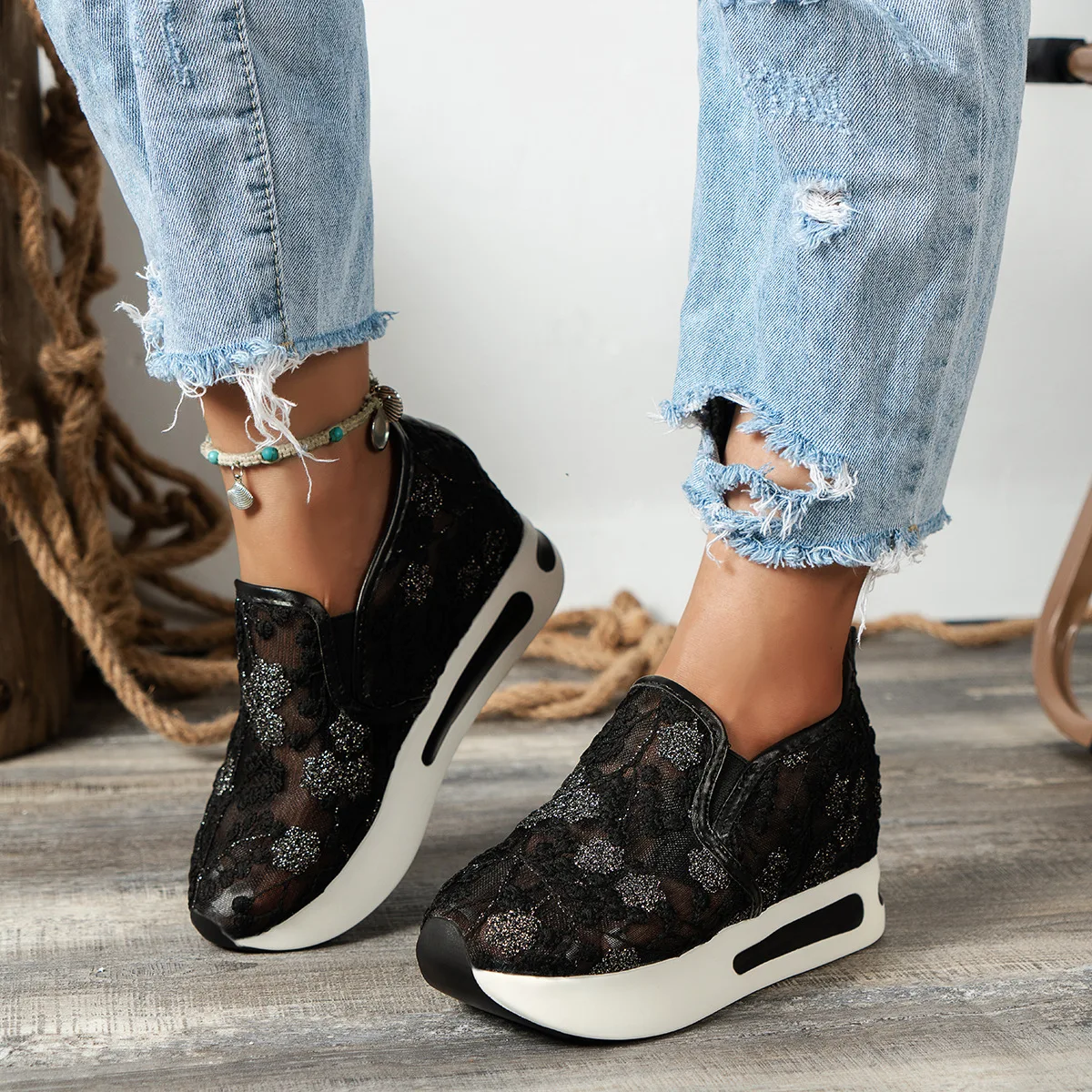 Sepatu Olahraga Wanita Platfor - Running Gear Woman ulasan dan harga